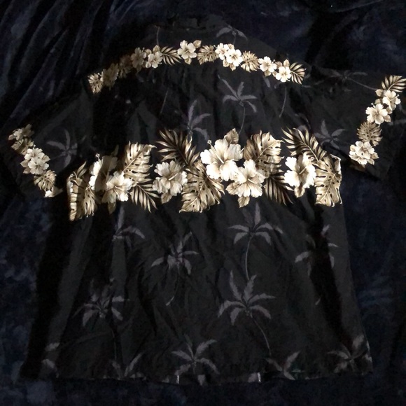 Hawaiian Tiki Shirt - Picture 9 of 9